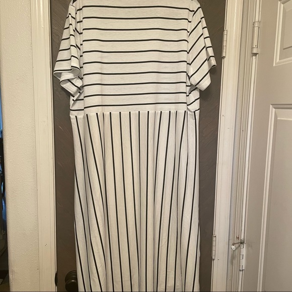 🆕 black and white striped swing dress 3XL (18) - Picture 3 of 3